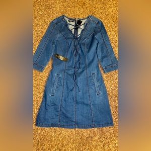 🏷️NWT Bebe denim dress